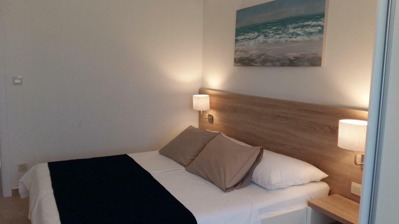 Haus Mit Meerblick Lopar Εξωτερικό φωτογραφία
